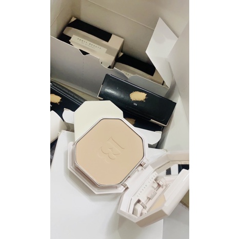 Phấn phủ nén tông Sáng 185 Fenty Beauty Fullsize
