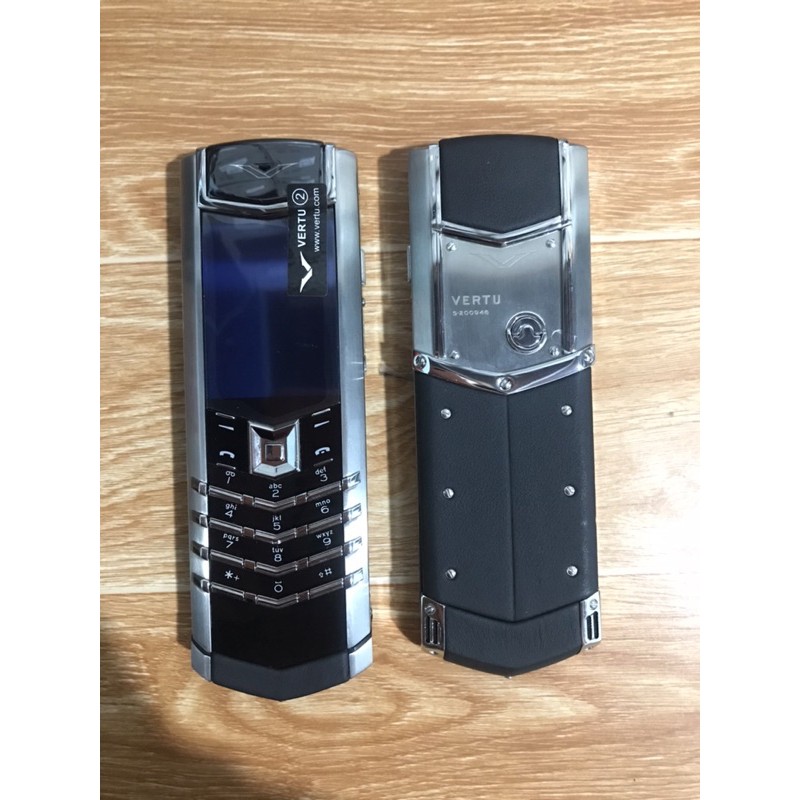 Điện thoại vertu lưng da độc đáo sang trọng fullbox