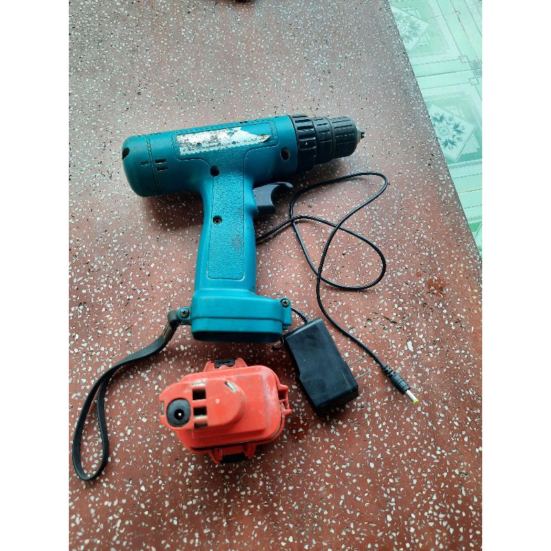 thân máy makita + vỏ pin