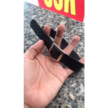 Vòng sát cổ choker dạng hình dây thắt lưng da