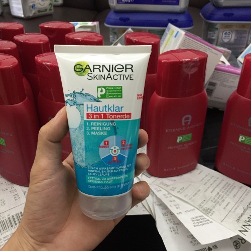 Sữa rửa mặt Garnier 150ml