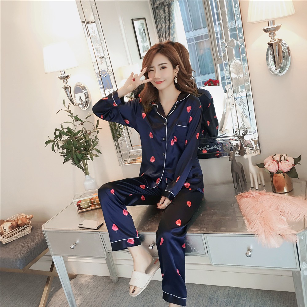 Bộ Đồ Ngủ Lụa Pijama Dài Họa Tiết Trái Dâu Cực Đáng Yêu CDANP13