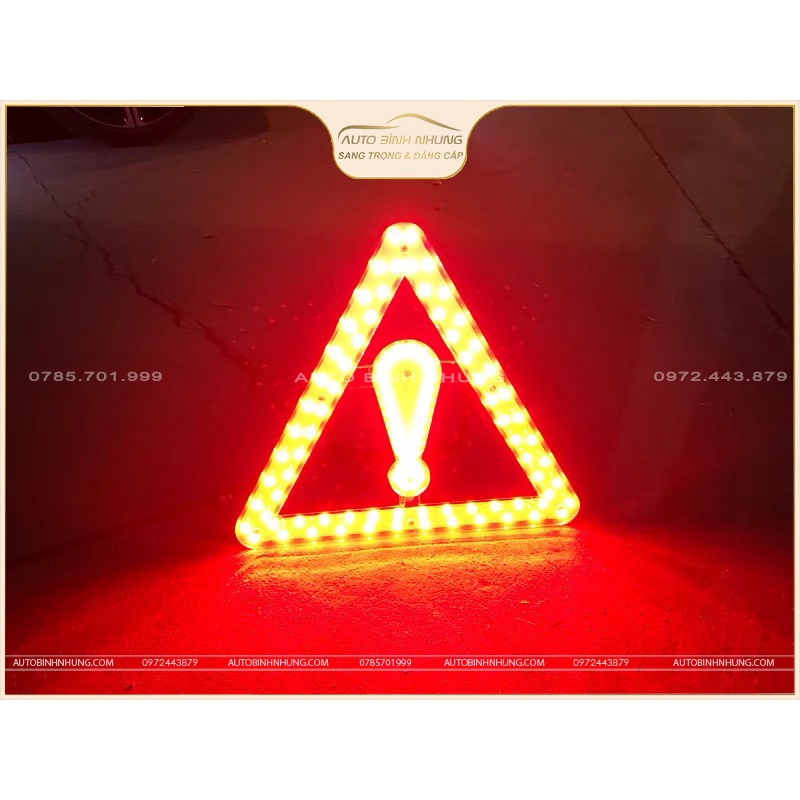 Đèn led cảnh báo tam giác điện 30*30*30cm điện 12-36v