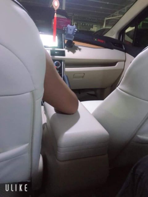 Bệ tỳ tay Xpander