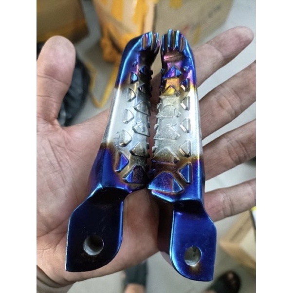 Cặp Gác Chân Sau Nhôm Đặc TAKEGAWA Gắn Cho Các Dòng Xe Honda & Yamaha