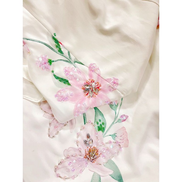 🥰Siêu phẩm áo dài  cao cấp đính kết nổi bật  bán lẻ rẻ như buôn hàng tận xưởng nhẹ nhàng bay tà hàng thiết kế | BigBuy360 - bigbuy360.vn