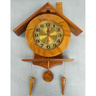 ĐỒNG HỒ MÁI NHÀ CÓ QUẢ LẮC