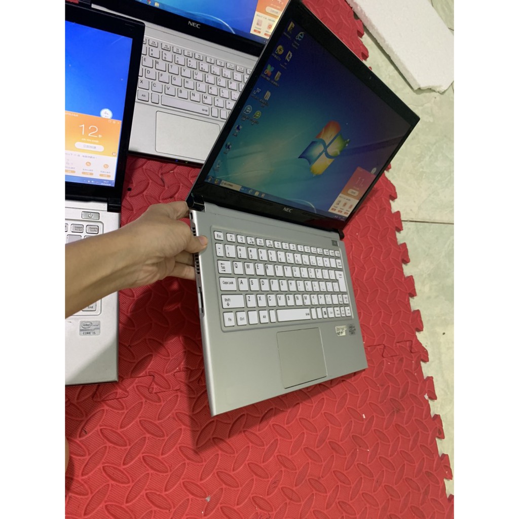 Laptop siêu mỏng siêu nhẹ Nhật Bản NEC VersaPro PC-VK18T Core i5-3337U, 4gb Ram,128gb SSD 13.3inch HD, vỏ magie siêu bền