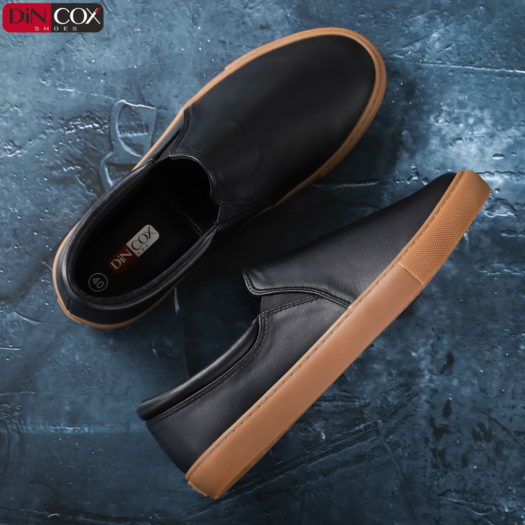 Giày SlipOn Nam Da DINCOX C38 Black Đơn Giản Thanh Lịch