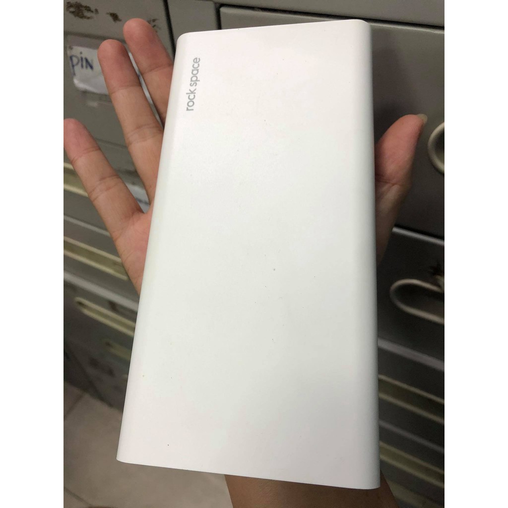 &quot;&quot;Sale Rẻ Cho Hết&quot;&quot;Pin sạc dự phòng Rock dung lượng 20800 mAh chính hãng