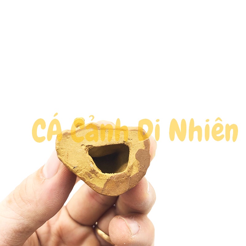 Ông già ngồi câu cá bằng gốm sứ làm tiểu cảnh trang trí hồ cá cao 4 cm