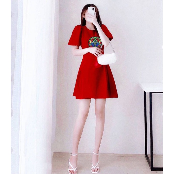 đầm đỏ thêu đắp xèo | BigBuy360 - bigbuy360.vn