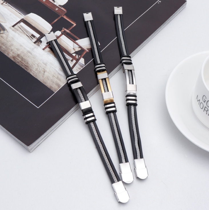 Vòng Tay Dây Da Mặt Kim Loại Khắc Chữ Cá Tính