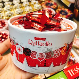 Kẹo dừa Raffaello