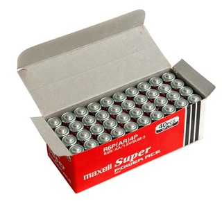 Vĩ 4 cục pin tiểu Maxell AA