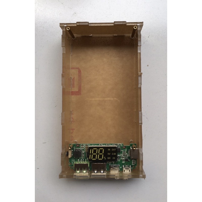 Box sạc dự phòng mica 4 cell 26650 ,không pin DIY