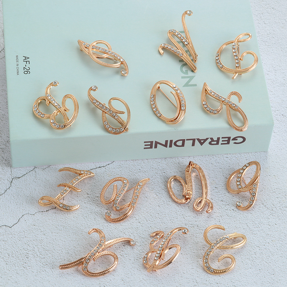 Ghim Cài Áo Hình 26 Chữ Cái Tiếng Anh Sáng Tạo Thời Trang Cho Nam Nữ|Trâm Cài Áo Kim Loại Chữ Cái|Phụ Kiện Vòng Cổ Áo Nhiều Màu Sắc Thời Trang|Clip