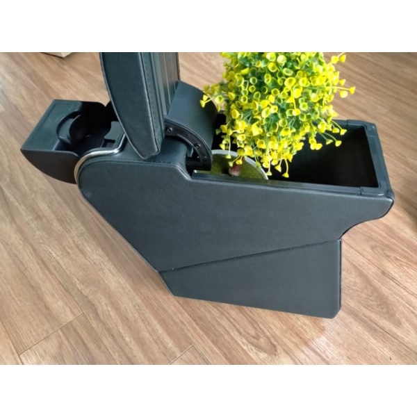 Bệ Tỳ Tay Vinfast Fadil Da Đen Chỉ Đen