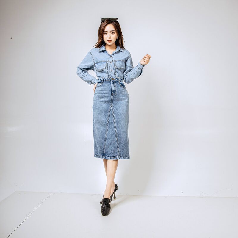 [Mã WABRLOW5 giảm 15% đơn 300K] CCHAT CV Jean bổ mảnh trước | BigBuy360 - bigbuy360.vn