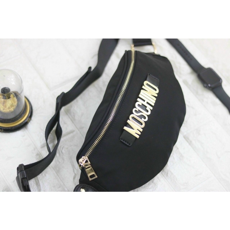 Túi moschino bumbag