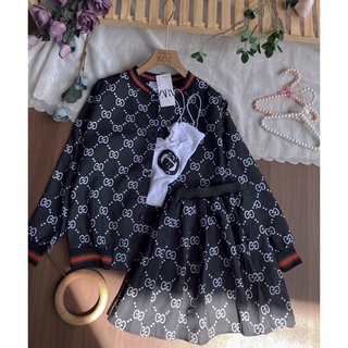 Set 3 món, khoác bomber kèm áo 2 dây thêu và chân váy xếp li