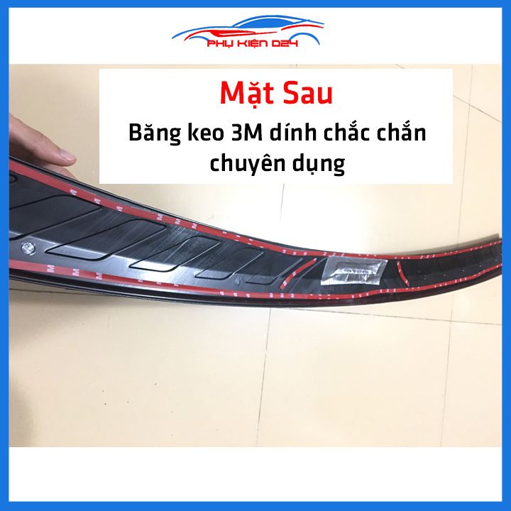 Ốp chống trầy cốp ngoài nhựa đen CRV 2018-2019-2020-2021-2022-2023 mẫu 2 dán cốp sau chống xước trang trí xe
