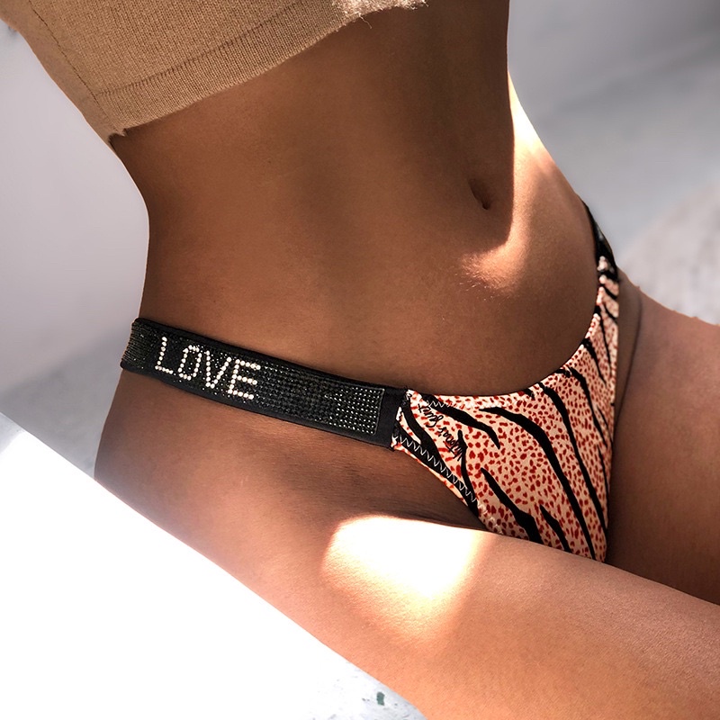 Quần lót lọt khe đính đá siêu xinh chữ Love , Quần lót Lụa Cực sang Cá Tính