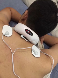 Máy matxa cổ vai gáy