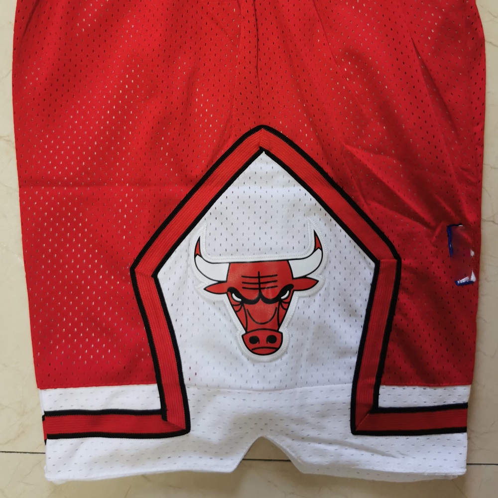 Quần Short Thêu Hình Bò Tót chicago bulls Phong Cách retro