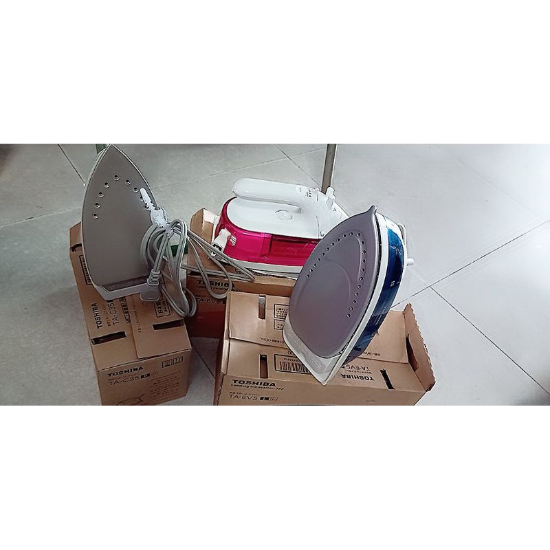 Bàn là hơi nước Toshiba full hộp sổ ,. Nhật Bản