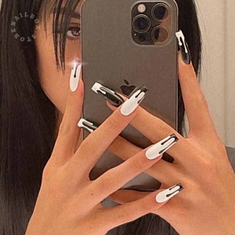Nailbox đen trắng cá tính