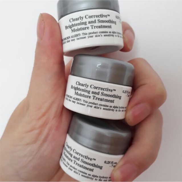 Kem dưỡng Sáng da Clearly Corrective Brightening and Smoothing | BigBuy360 - bigbuy360.vn