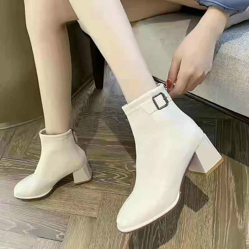 HÀNG FULL BOX CÓ SẴN Boots ngắn cổ da mềm gót vuông 5cm