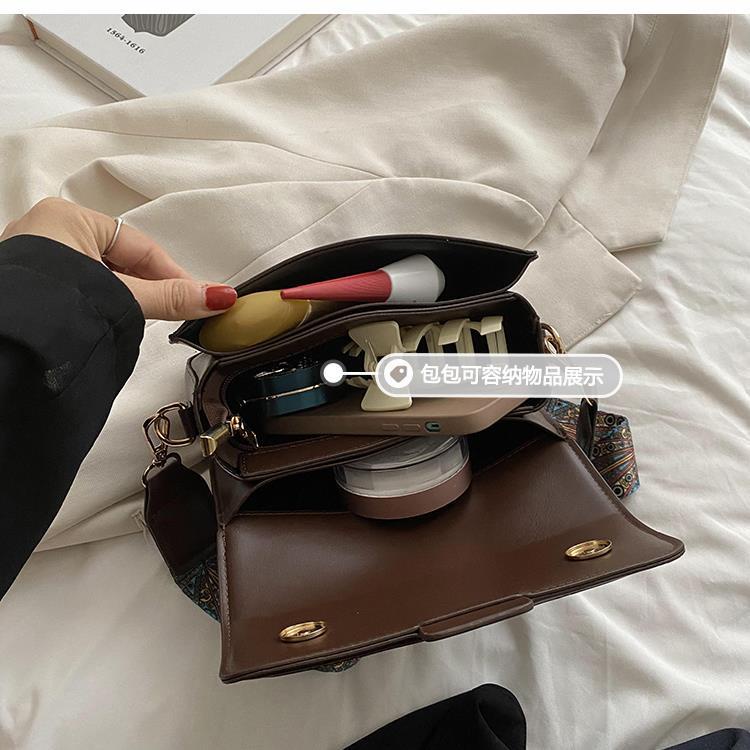 Túi Đeo Chéo Nhỏ Mẫu Mới 2022 Thời Trang Thu Đông Cho Nữ