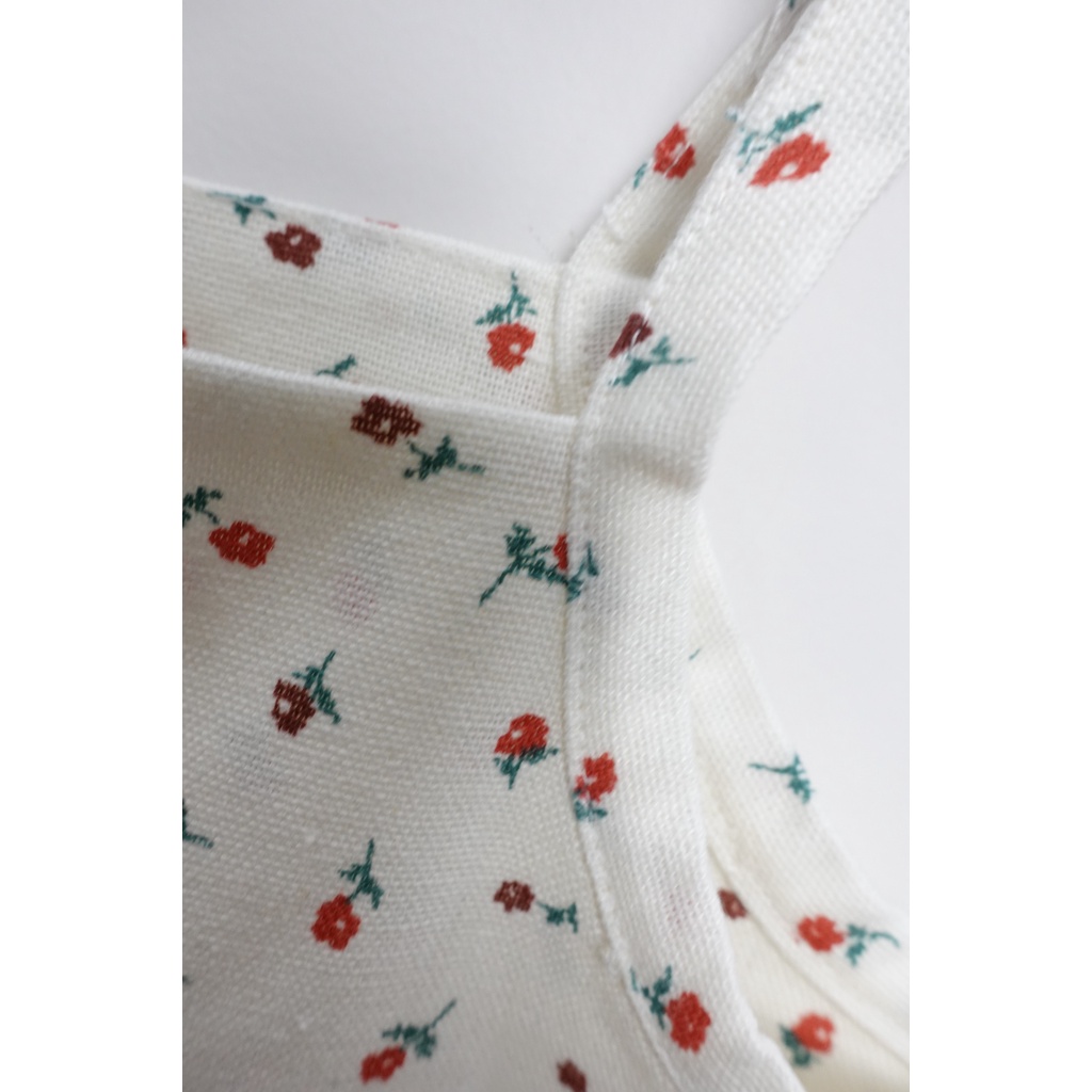 (Hàng thiết kế) Bộ yếm liền thân hoạ tiết hoa nhí đỏ nổi bật cho bé Rose Overalls_Haaro Babies