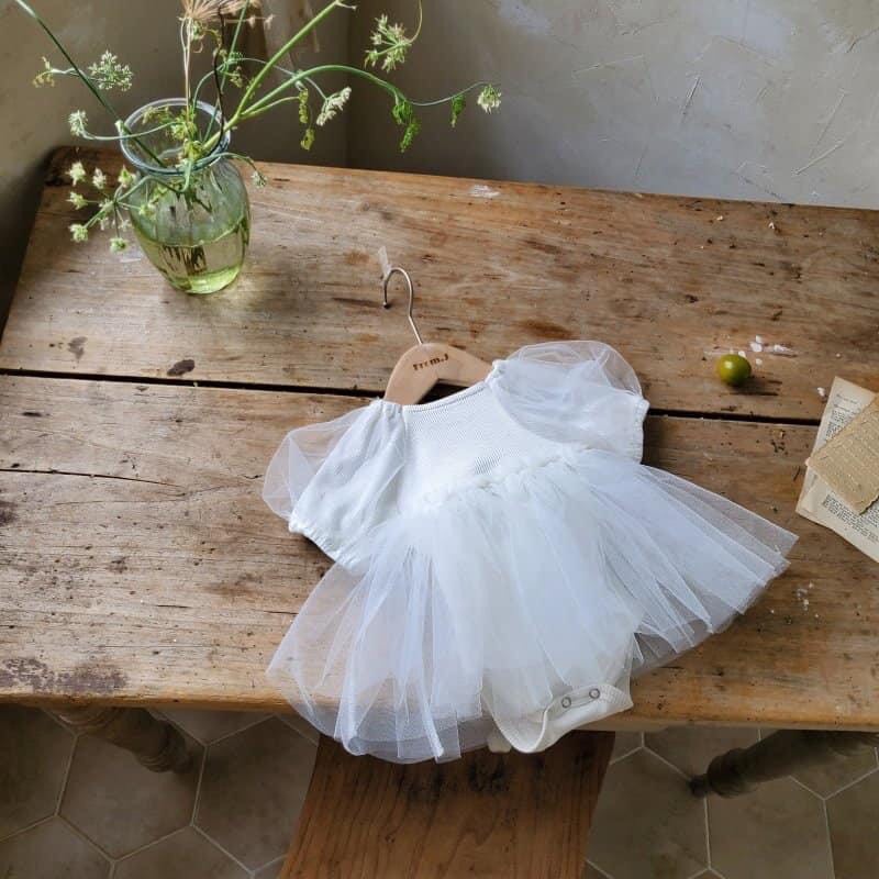 Đầm công chúa bebe