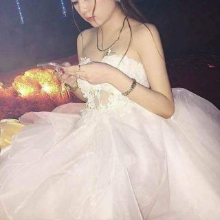Đầm cúp ngực xòe công chúa