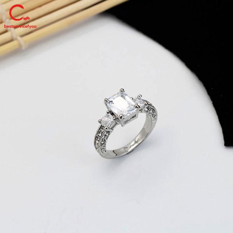 Nhẫn khoen tròn đính đá thời trang