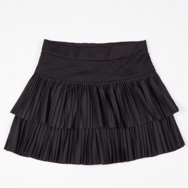 Chân váy xếp ly dáng ngắn màu đen 2 tầng siêu xinh trẻ trung ( xếp ly 2 tầng ) | BigBuy360 - bigbuy360.vn