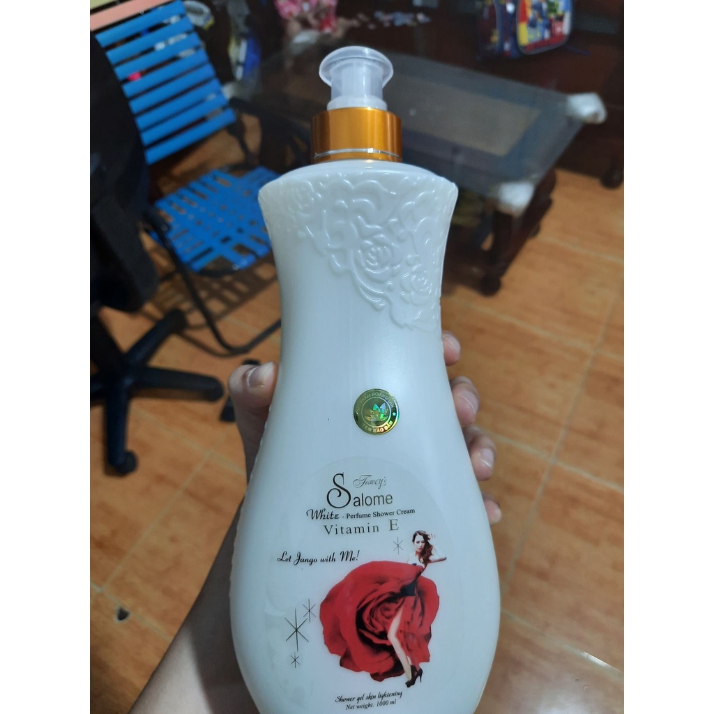 Sữa Tắm Salome Hương Hoa Hồng Cho Da Trắng Hồng Rạng Ngời CHAI 1 Lít