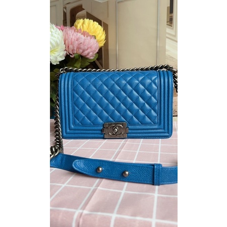 Túi chanel boy da caviar si tuyển