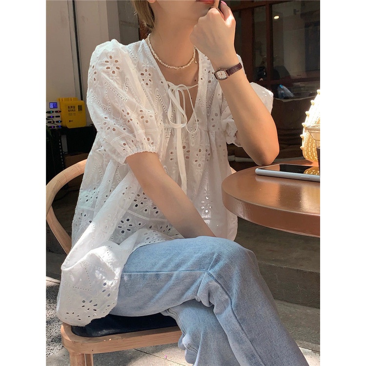 Áo Sơ Mi Trắng Tay Ngắn Dáng Rộng Phối Ren Lỗ Thời Trang Mùa Hè Dễ Phối Đồ Cho Nữ