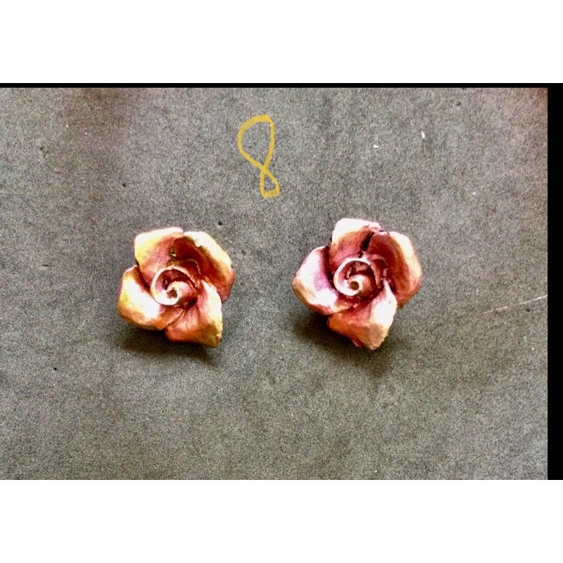 Khuyên tai xinh nhiều mẫu