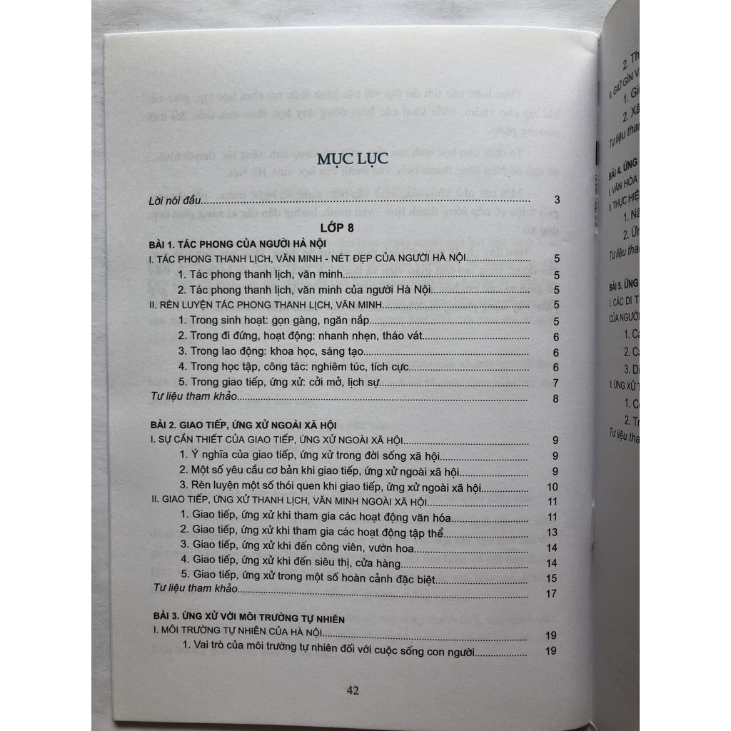Sách - Tài liệu chuyên đề giáo dục nếp sống thanh lịch, văn minh cho học sinh Hà Nội lớp 8,9