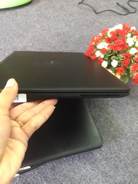 Laptop Dell e7250 siêu nhỏ gọn nhẹ 1kg | WebRaoVat - webraovat.net.vn