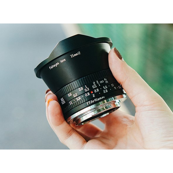 (CÓ SẴN) Ống kính TTArtisan 7.5mm F2 dành cho Fujifilm, Sony E, Canon EOS-M, Canon RF, Leica L, M4/3 và Nikon Z