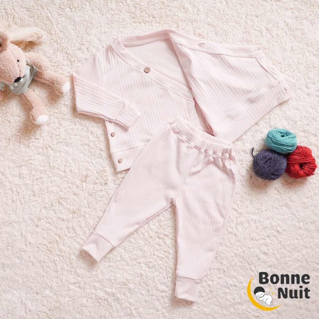 Bộ áo dài tay vạt chéo quần baggy bo gấu mùa thu đông cho bé
