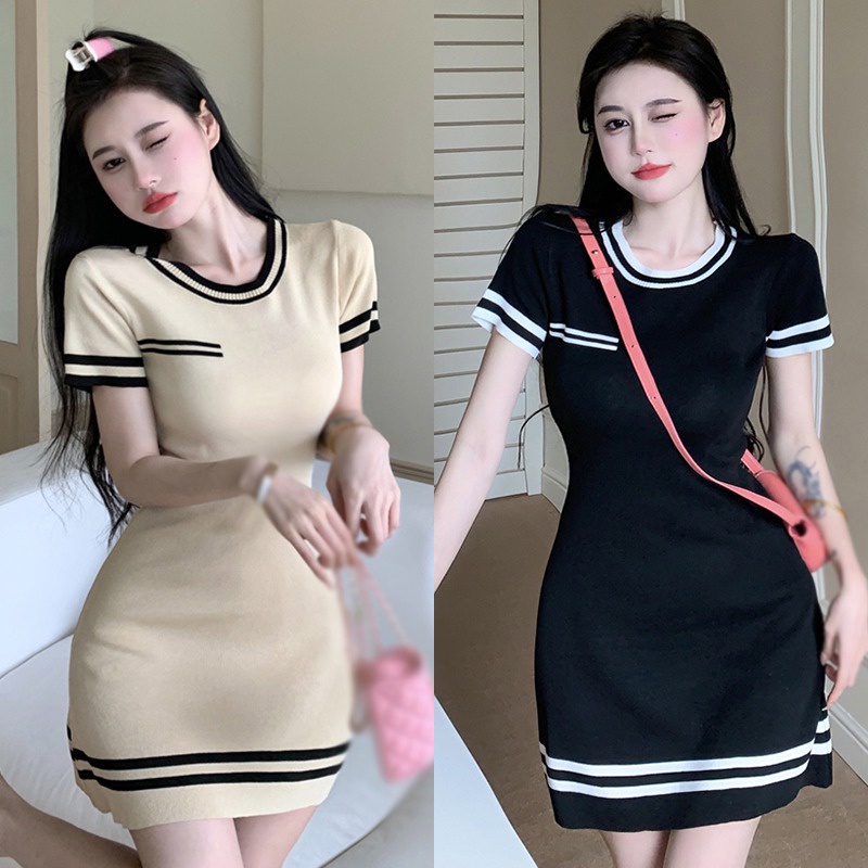 Đầm Dệt Kim Tay Ngắn Cổ Tròn Họa Tiết Kẻ Sọc Thời Trang Hàn Quốc Cho Nữ
