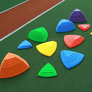 Bộ đá qua sông 11 chi tiết trò chơi vận động cho bé.