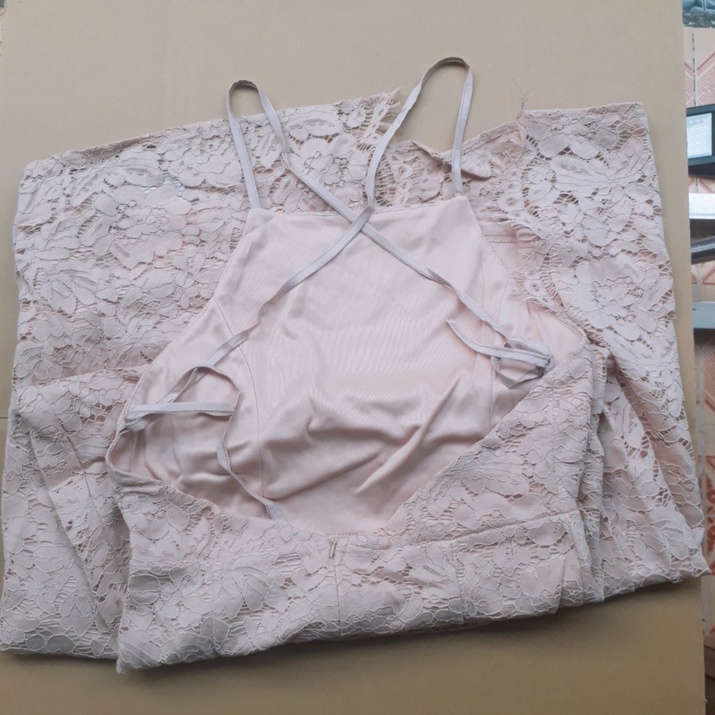 -Váy ren maxi dáng dài cổ yếm dây chéo lưng Airspace - Có hình+clip